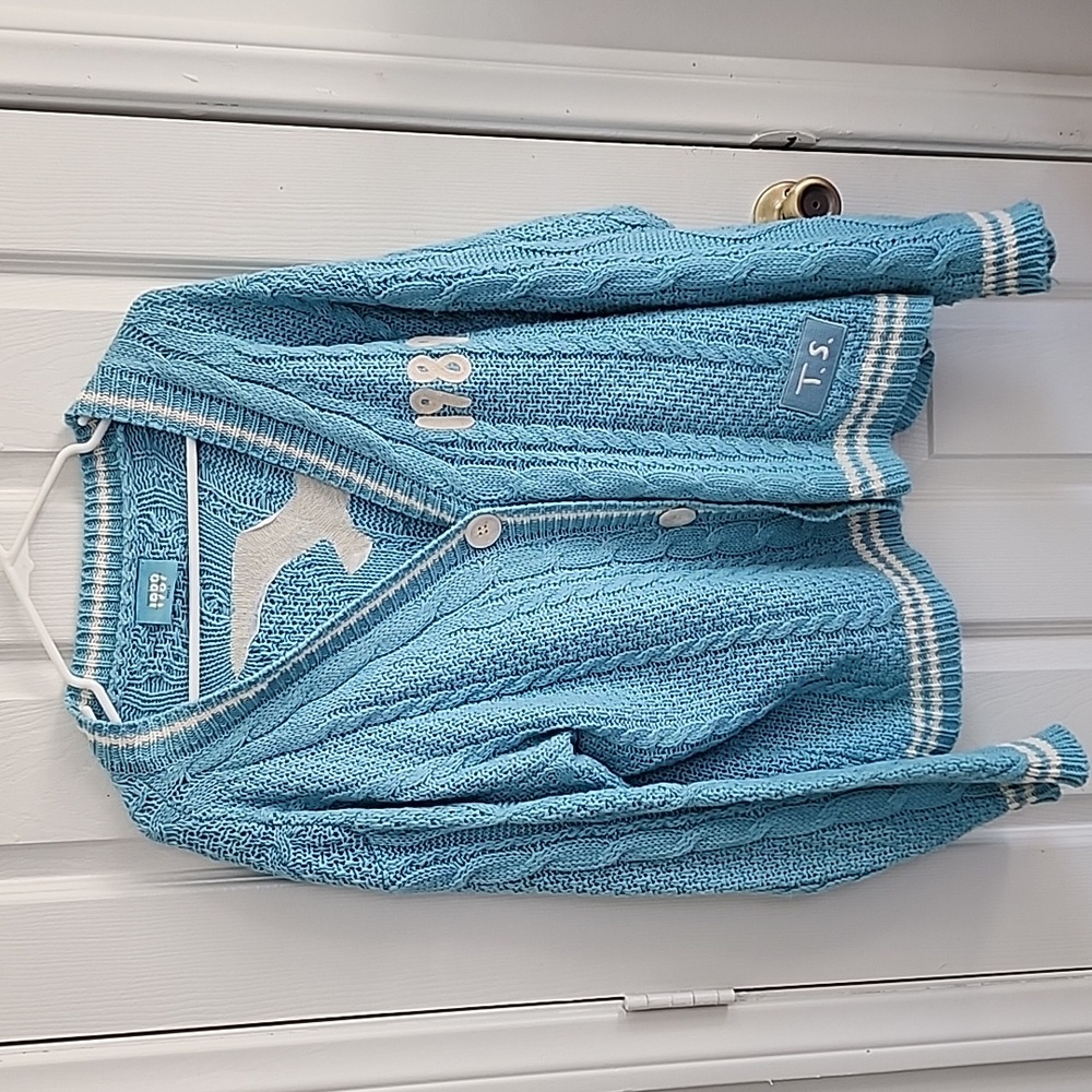 Taylor Swift “1989” (Taylor’s Version) Cardigan — M/L, Oversized